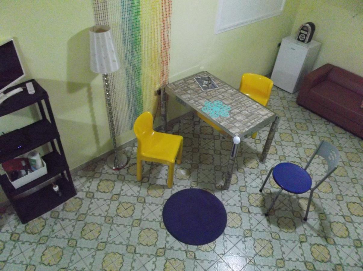 Monolocale Fronte Strada Napoli Centro Storico Villa Dış mekan fotoğraf