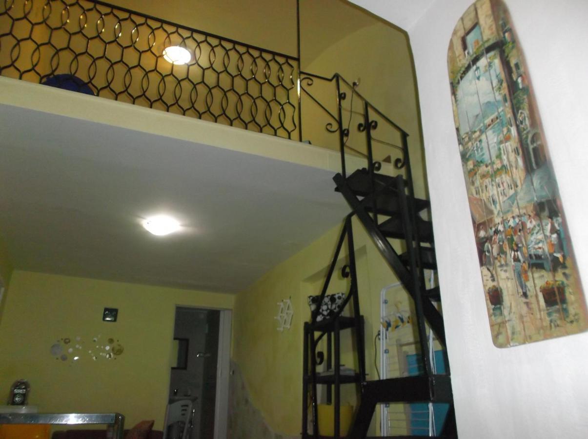 Monolocale Fronte Strada Napoli Centro Storico Villa Dış mekan fotoğraf