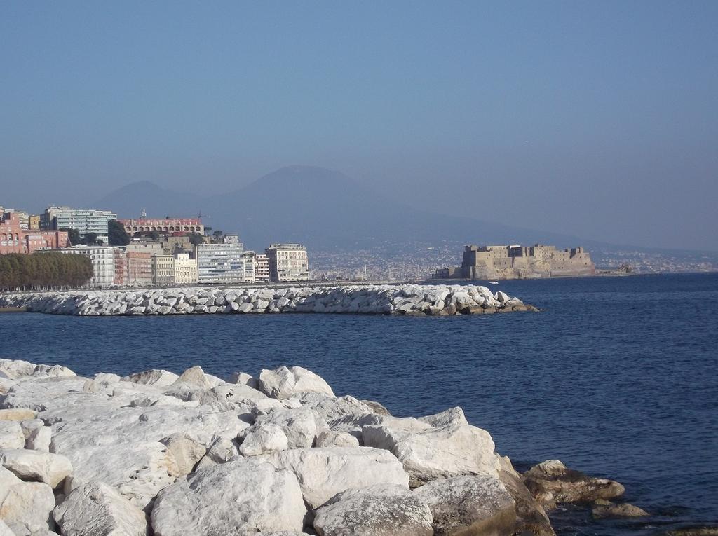 Monolocale Fronte Strada Napoli Centro Storico Villa Dış mekan fotoğraf